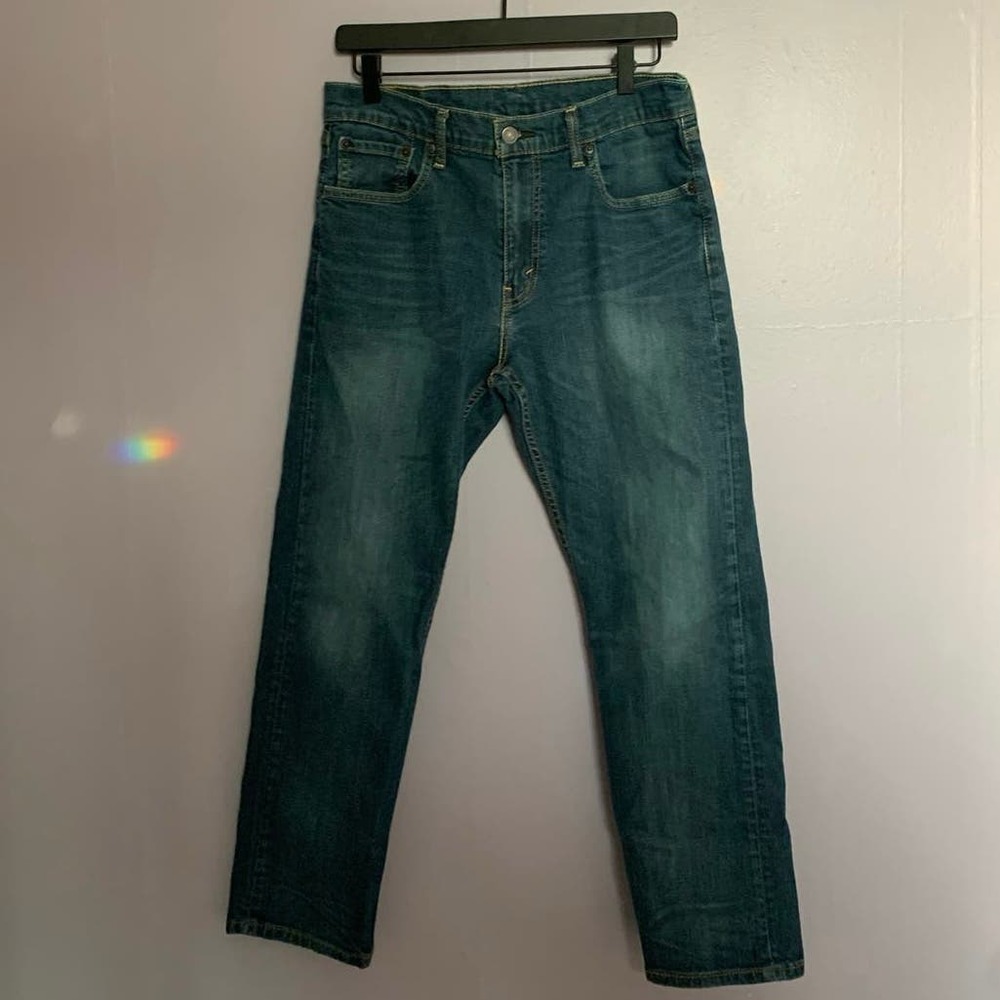 Levi's 502 jeans / straight tapered / 32x30 / men / unisex / medium wash / denim